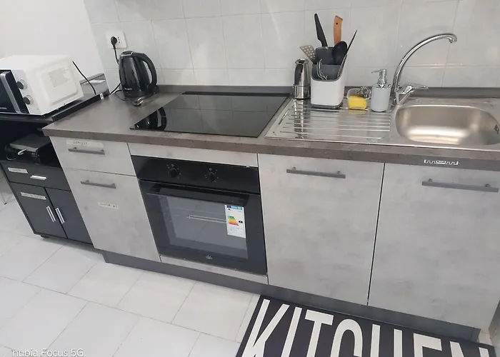 Gazde/Camere de închiriat Casa